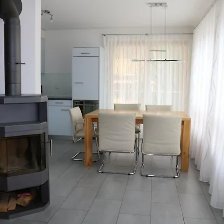 公寓 Chasa Azura 施库尔