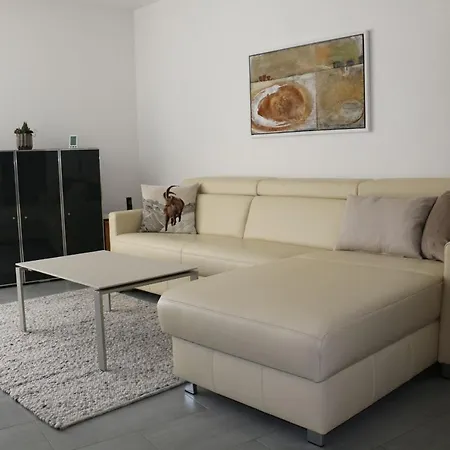 Chasa Azura * 施库尔